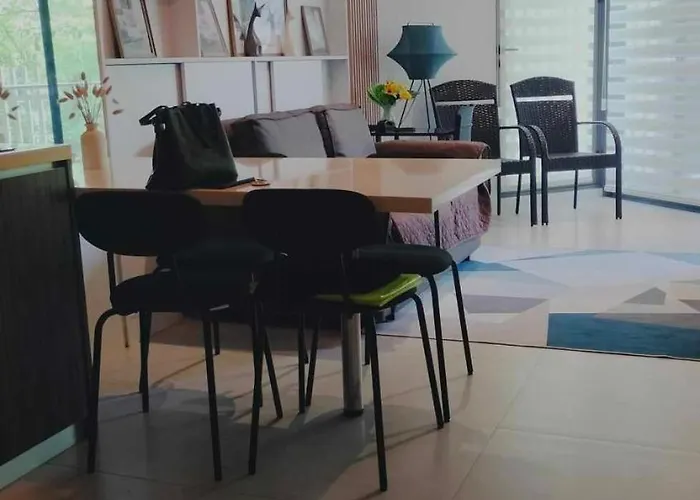 One Bedroom In Tower F -11n With Seaview 4*